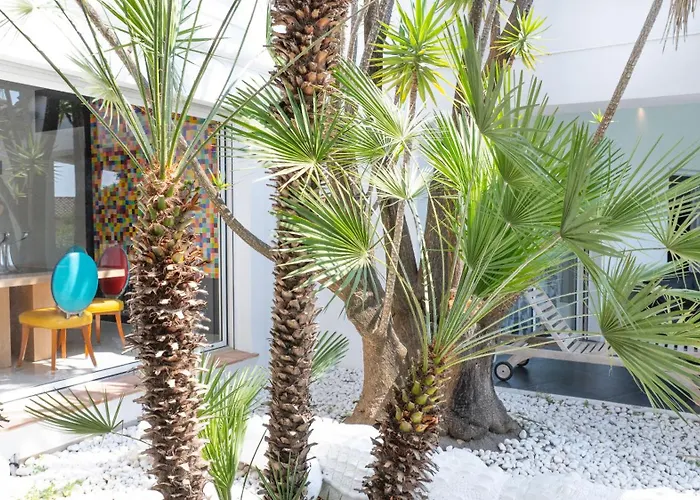 Fcd42 - Charming Arty With Pool Between Gassin And Tropez Вілла